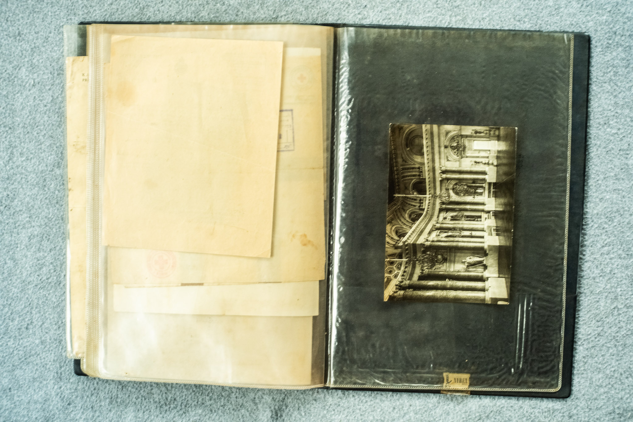 Sekcja C album fotograficzny — strona z dwoma fotografami (DSCF6949)