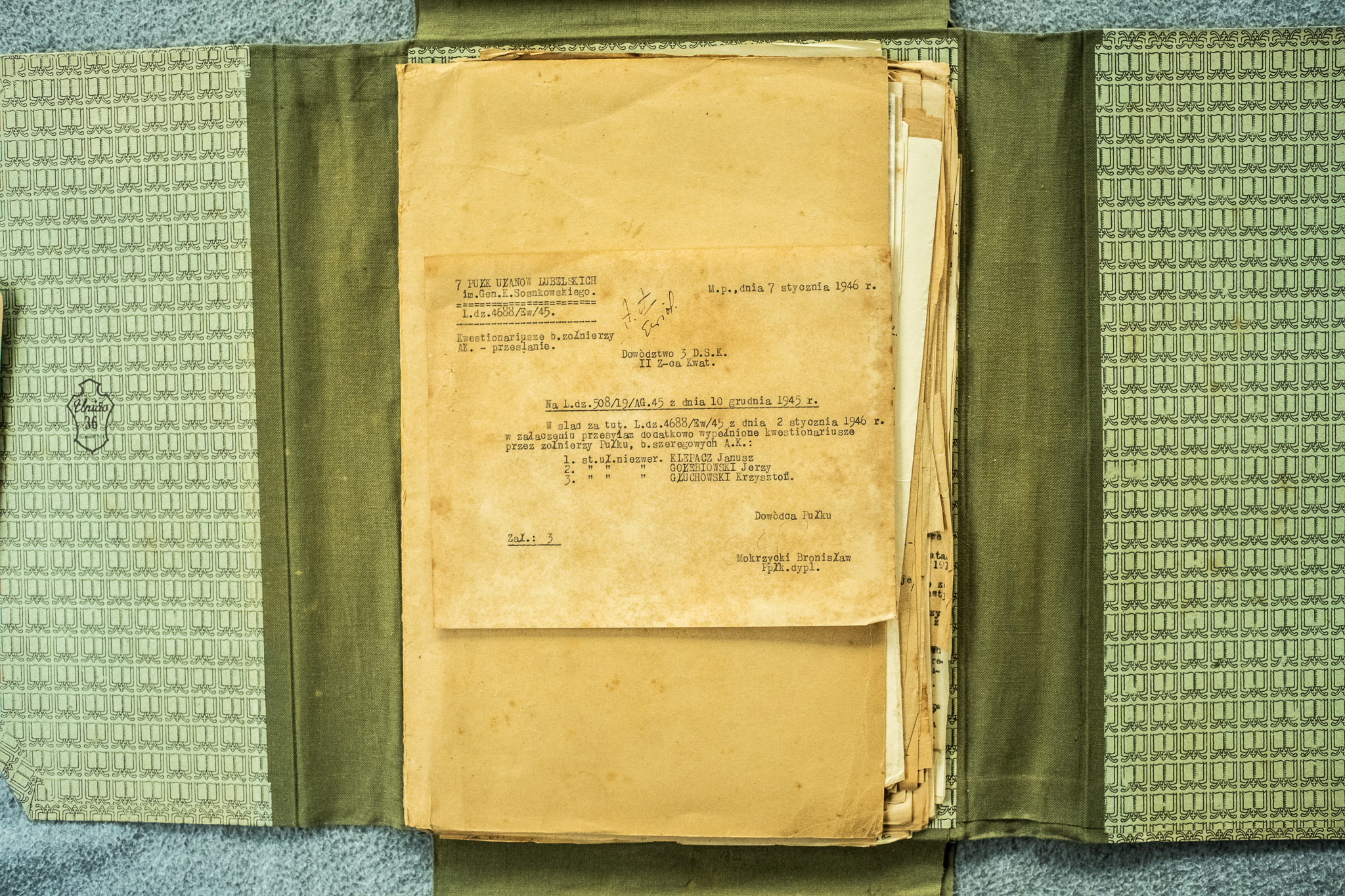 ★★★★★ DOKUMENT NADANIA KRZYŻA AK Krzysztofowi GŁUCHOWSKIEMU (DSCF6962) — 7 Pułk Ułanów Lubelskich, M.p. 7.I.1946, L.dz. 4500/13/45 — pierwszy fizyczny dokument odznaczeniowy depozytariusza archiwum ARG