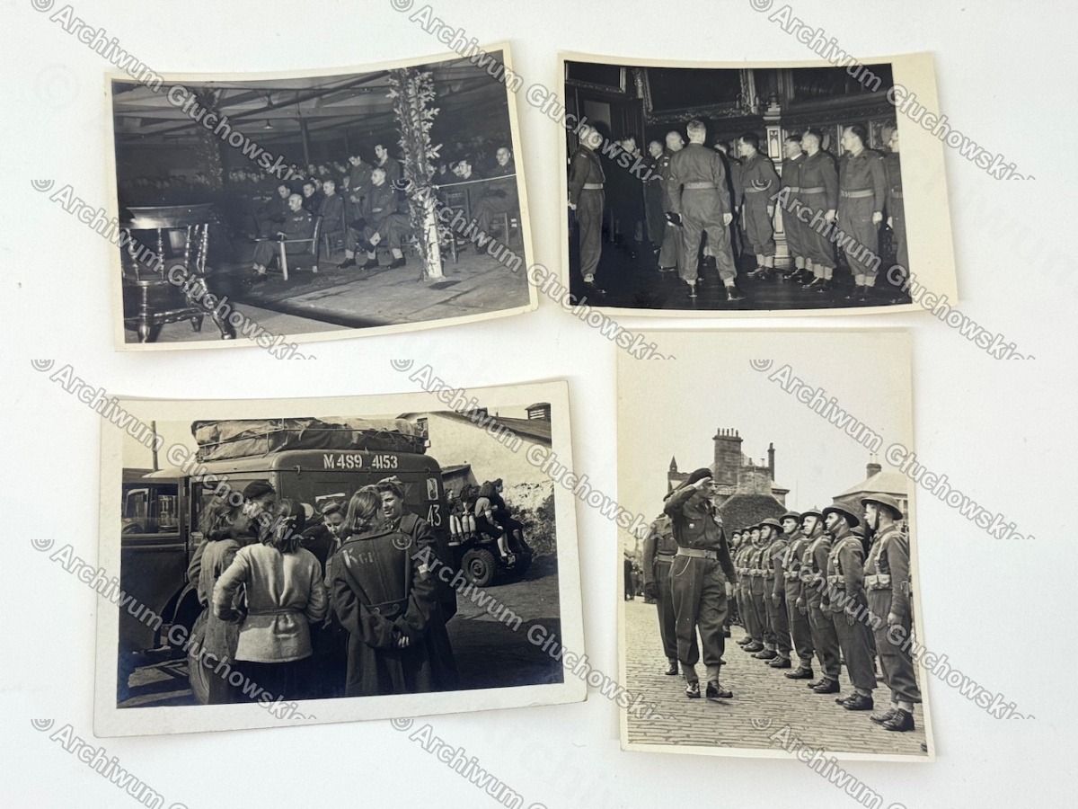 Zestaw 4 fotografii — Holandia 1945, sceny z obozu polskich żołnierzy po uwolnieniu + inspekcja w Szkocji. Pieczęć Wojskowej Sekcji Fotograficznej