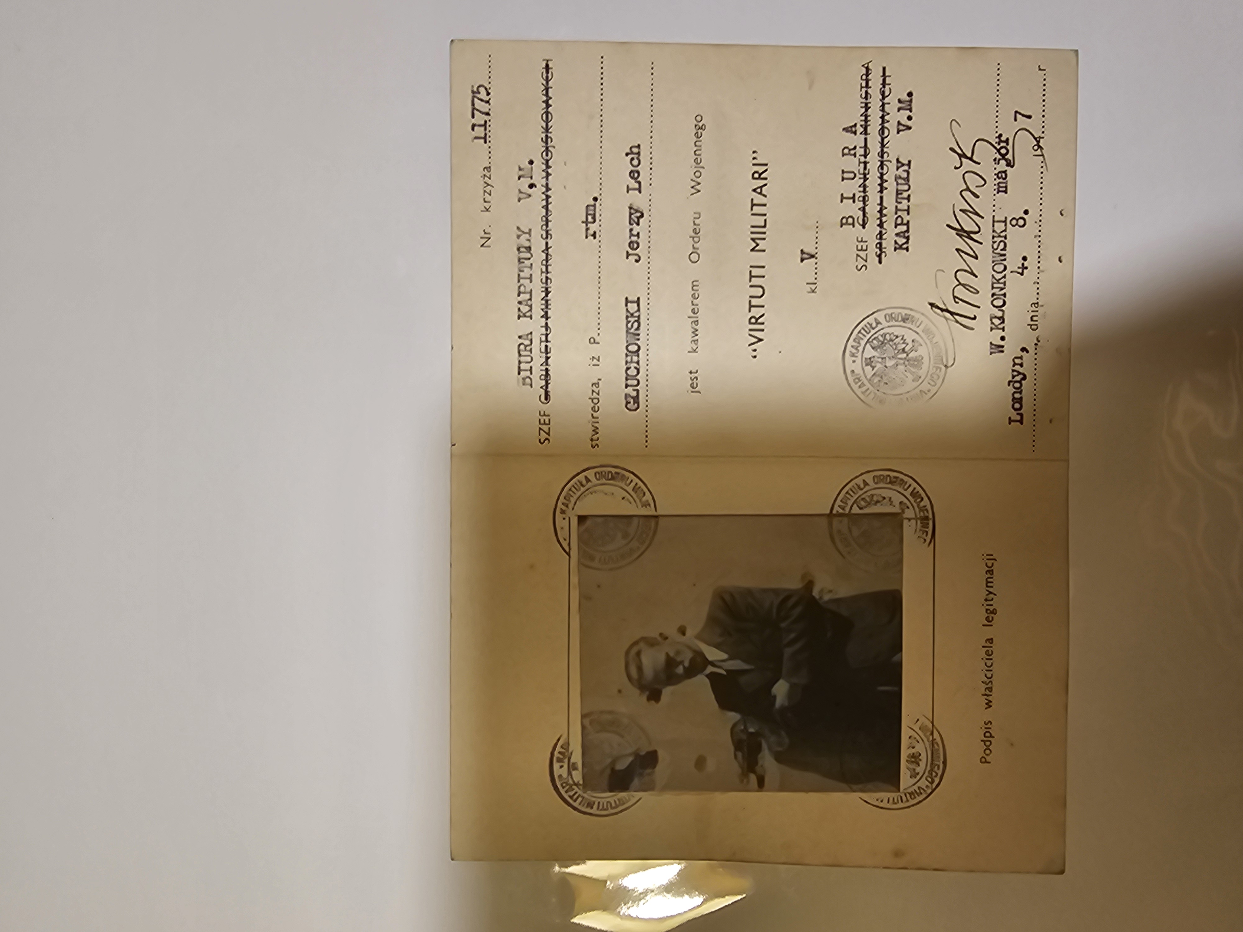 Legitymacja Virtuti Militari kl. V Nr 11775 – rtm. Jerzy Lech Głuchowski – Londyn 4 VIII 1947(?)