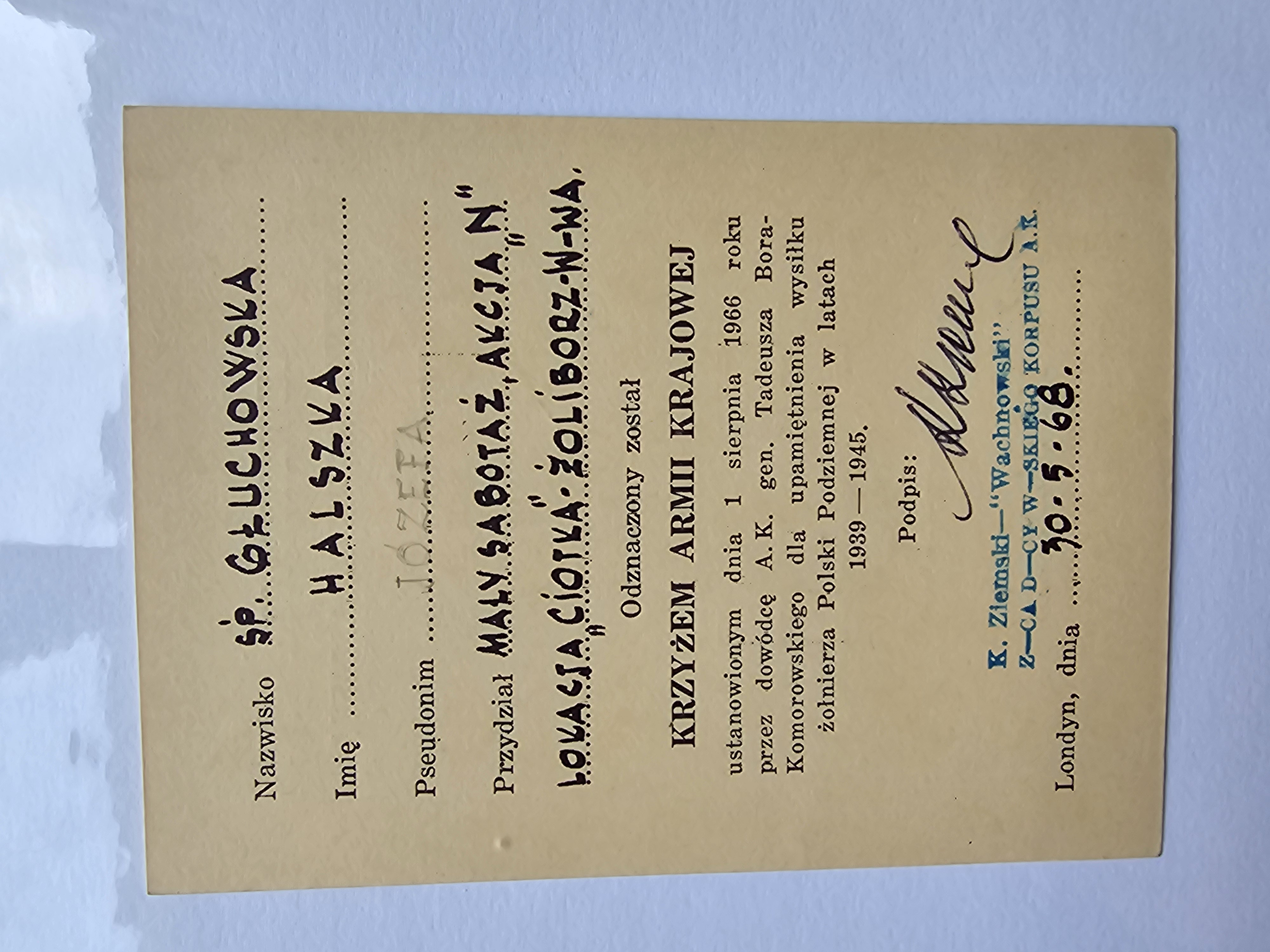 Legitymacja Krzyża Armii Krajowej Nr 3721 — śp. Halszka Głuchowska ps. „Józefa” (Londyn, 30.V.1968)